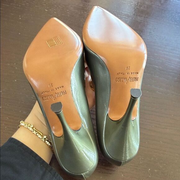 Chic Olive Women\'s Stiletto Heels main image 0